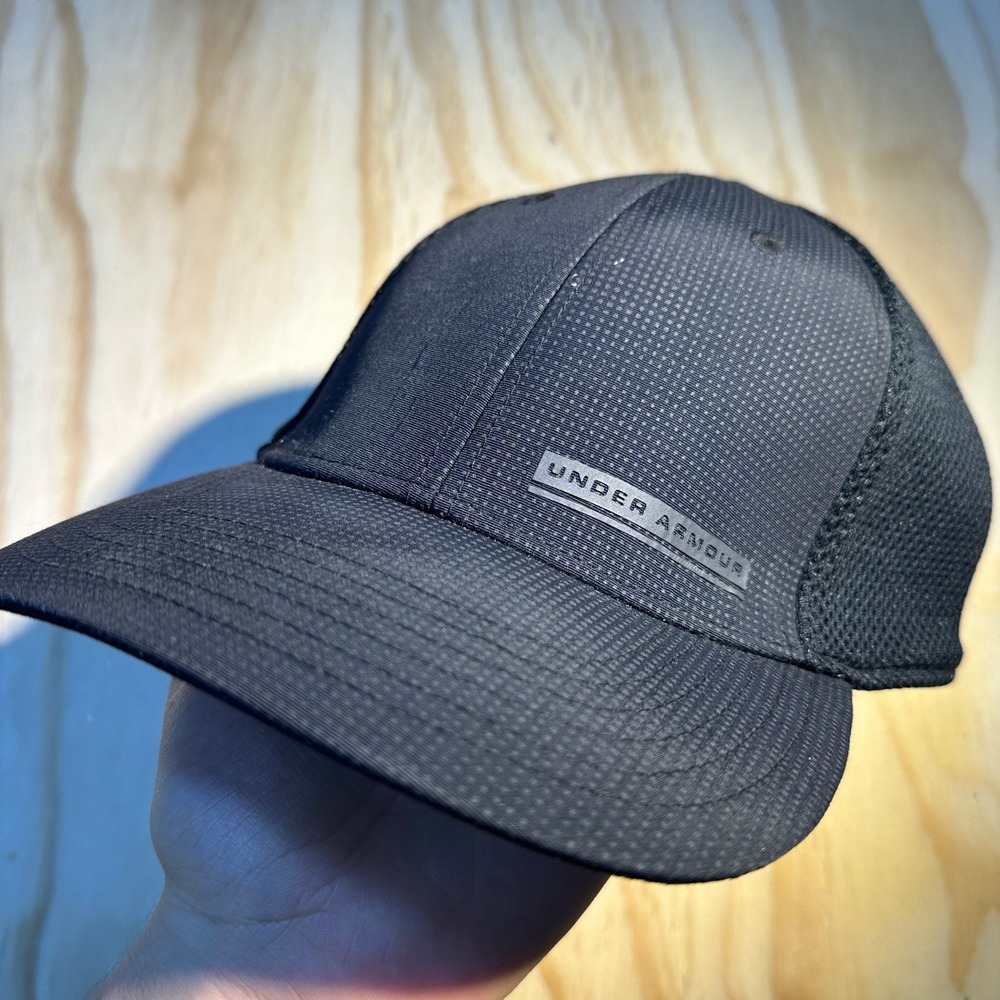 Under Armour Mens Black Mesh Back Stretch Fit Hat L/XL